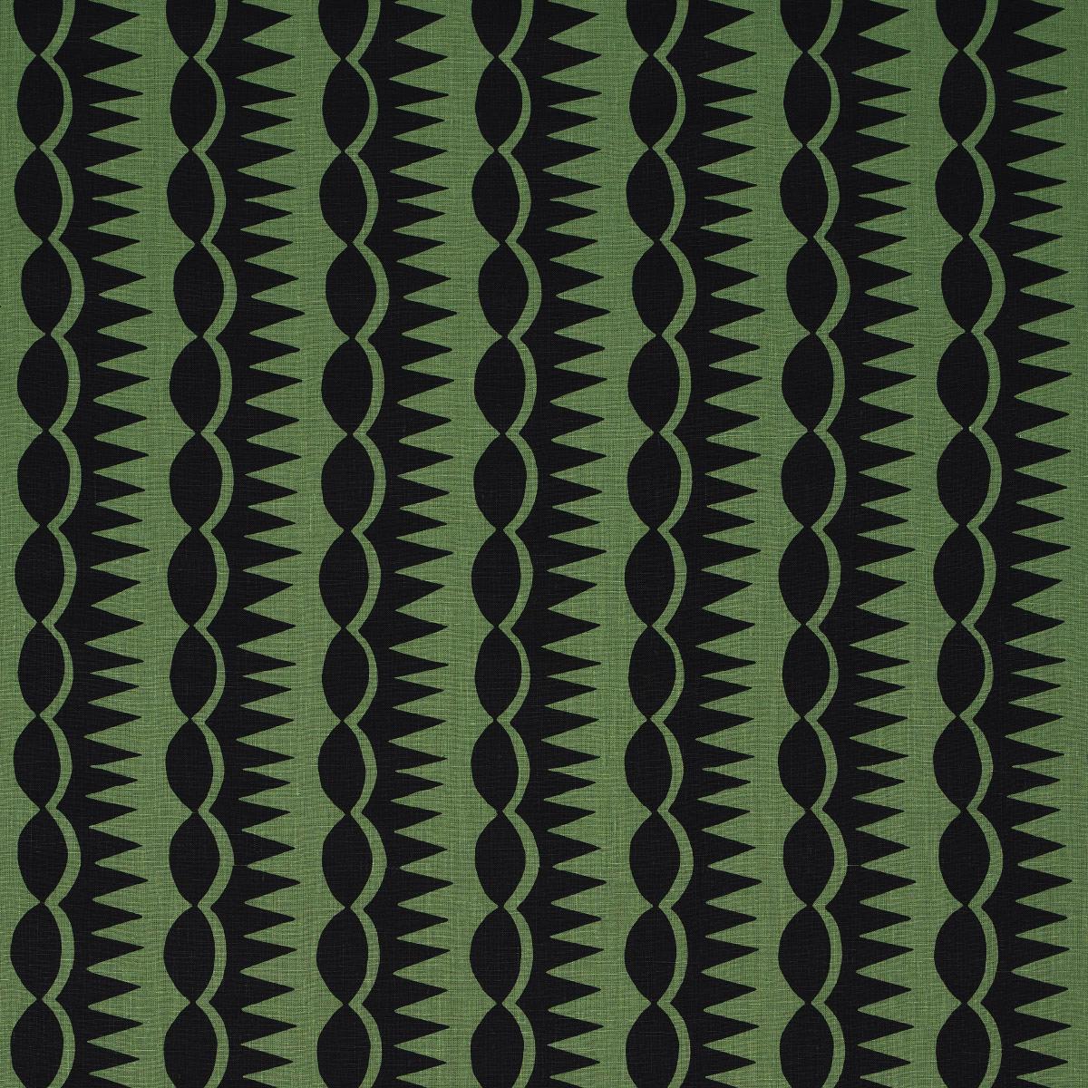 DAGGER STRIPE BLACK ON GREEN