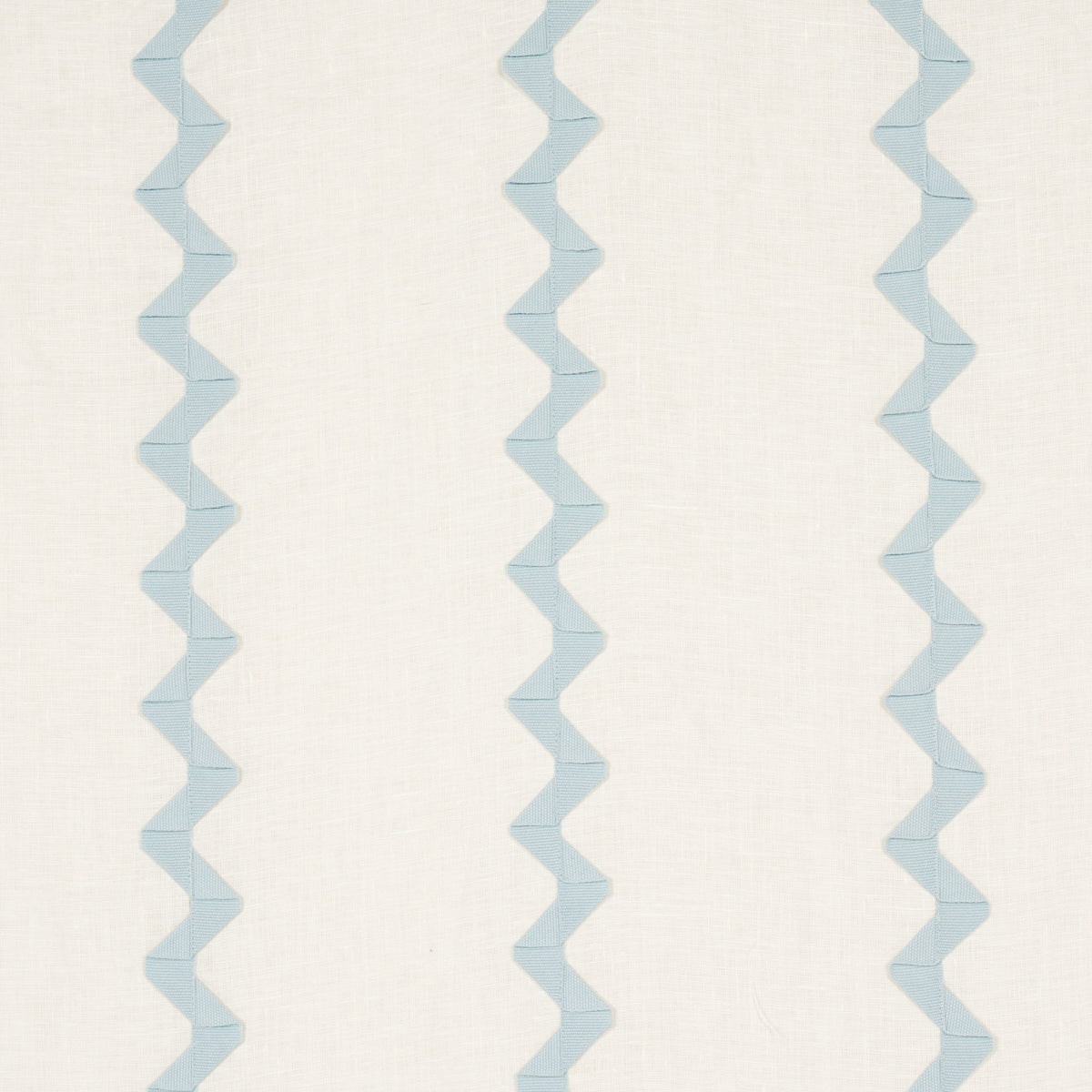 LAZARE APPLIQUÉ SKY ON IVORY